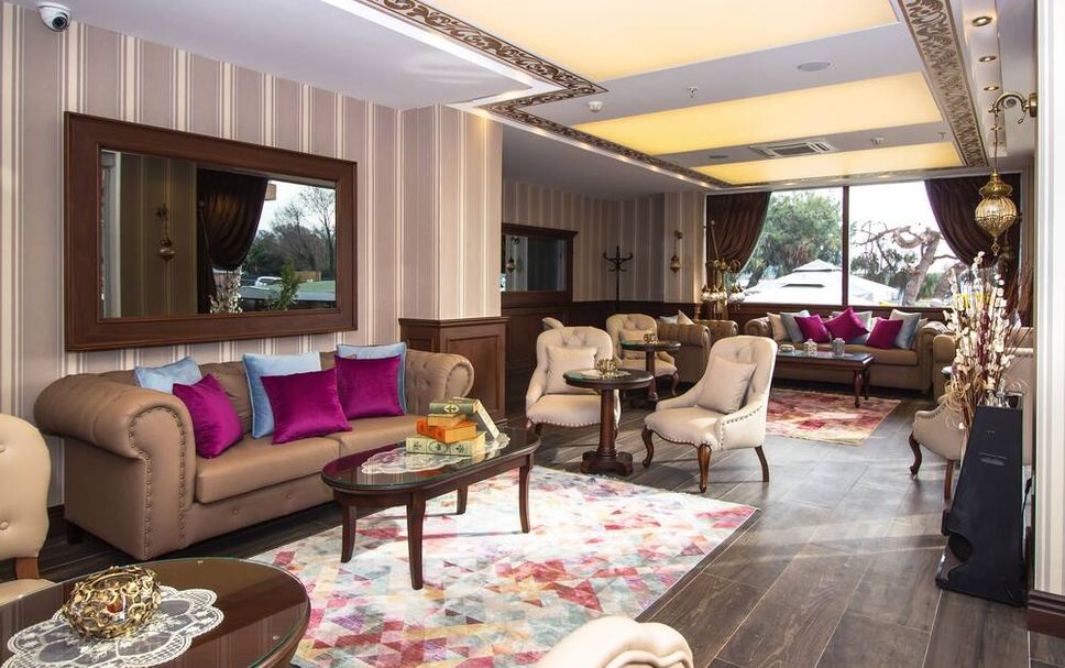 Lounge Photo