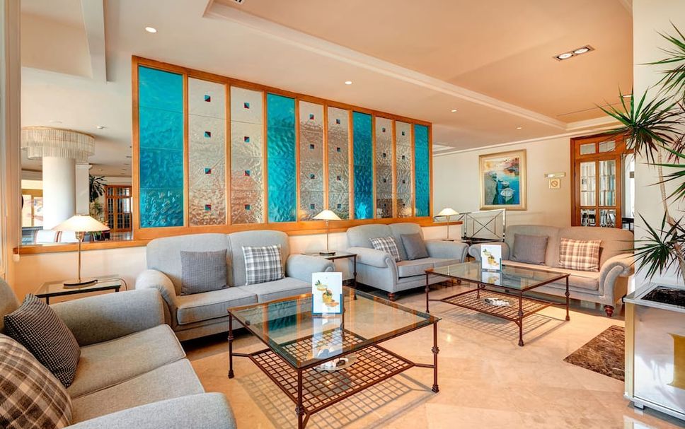 Lounge Photo