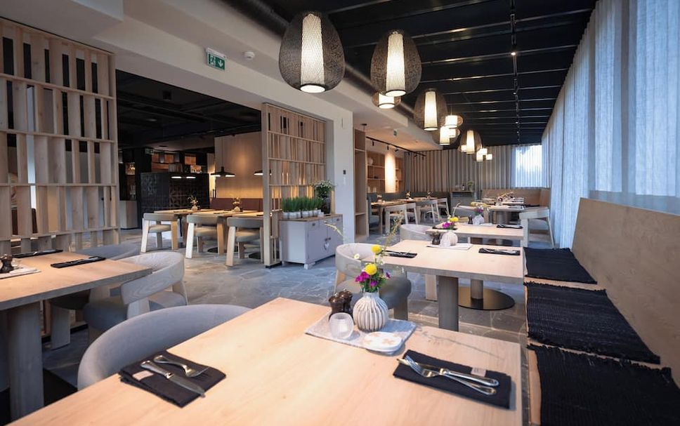 Restaurant Photo