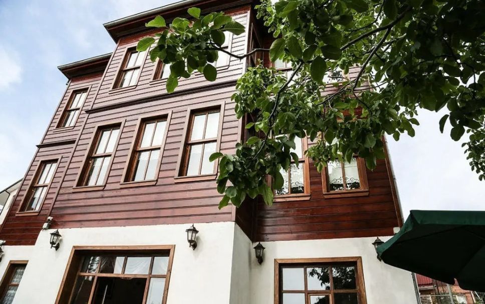 Building Photo
