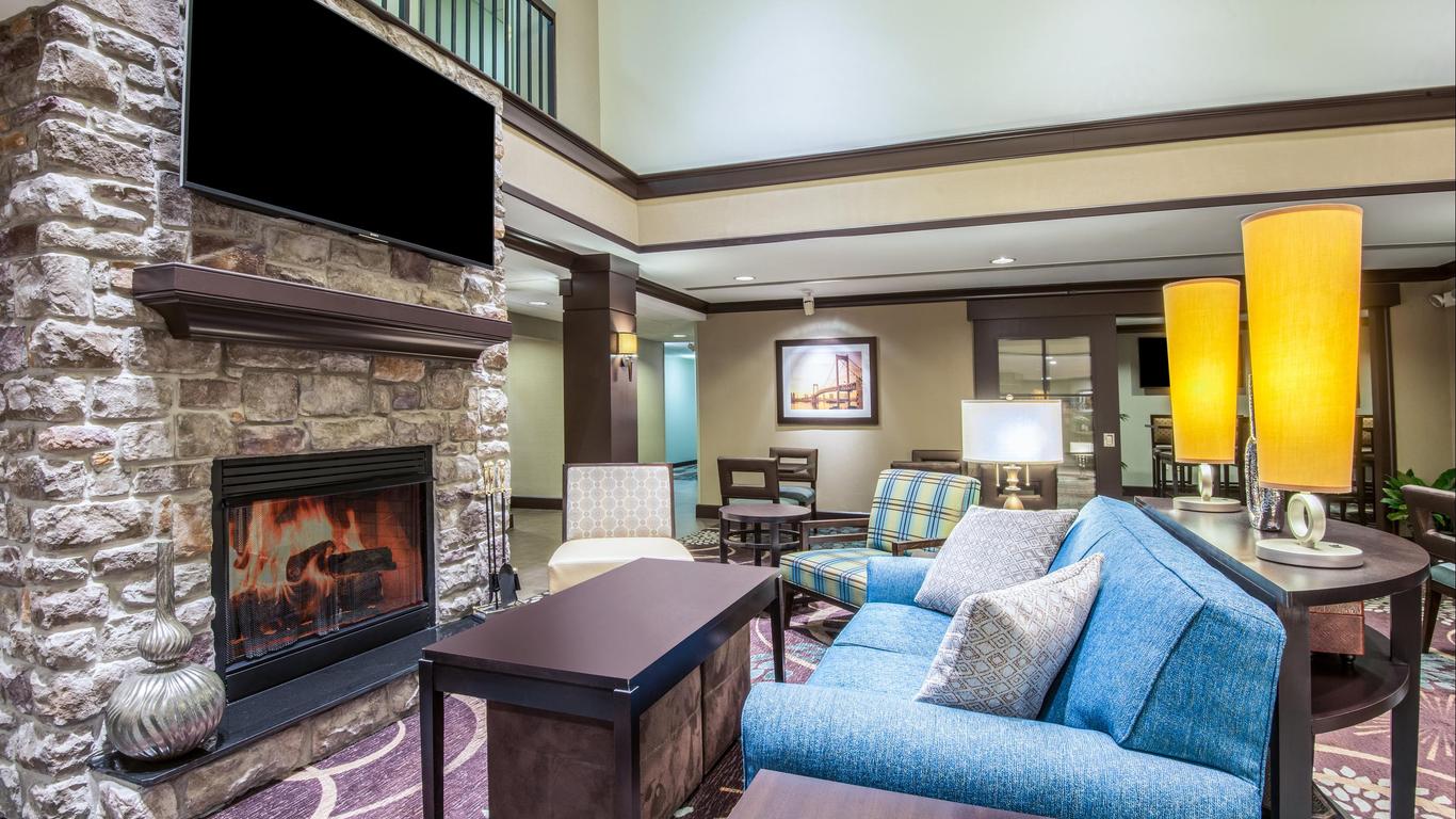 Staybridge Suites Allentown West