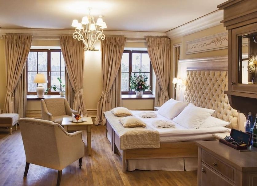 Bedroom Photo