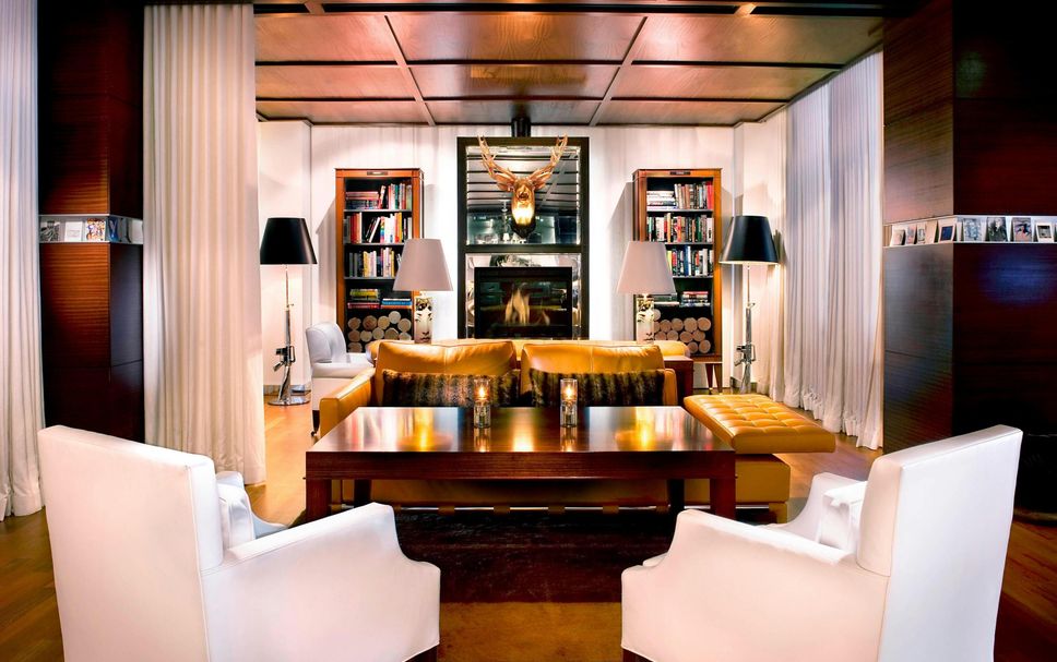 Lounge Photo