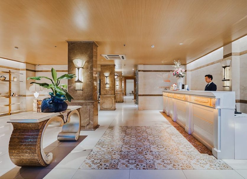 Front desk Photo