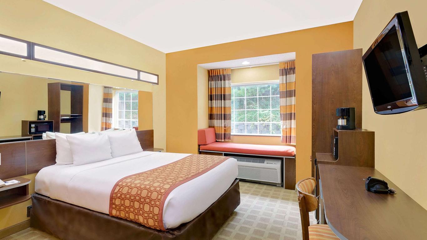 Microtel Inn & Suites by Wyndham Princeton