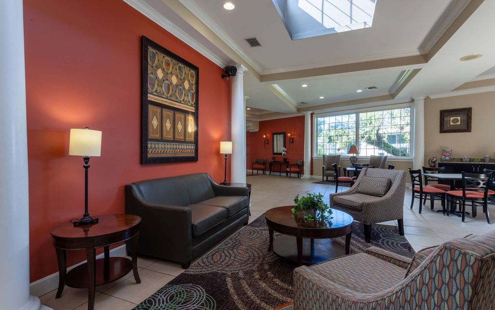 Lounge Photo