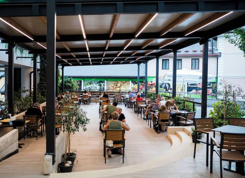 Restaurant Photo