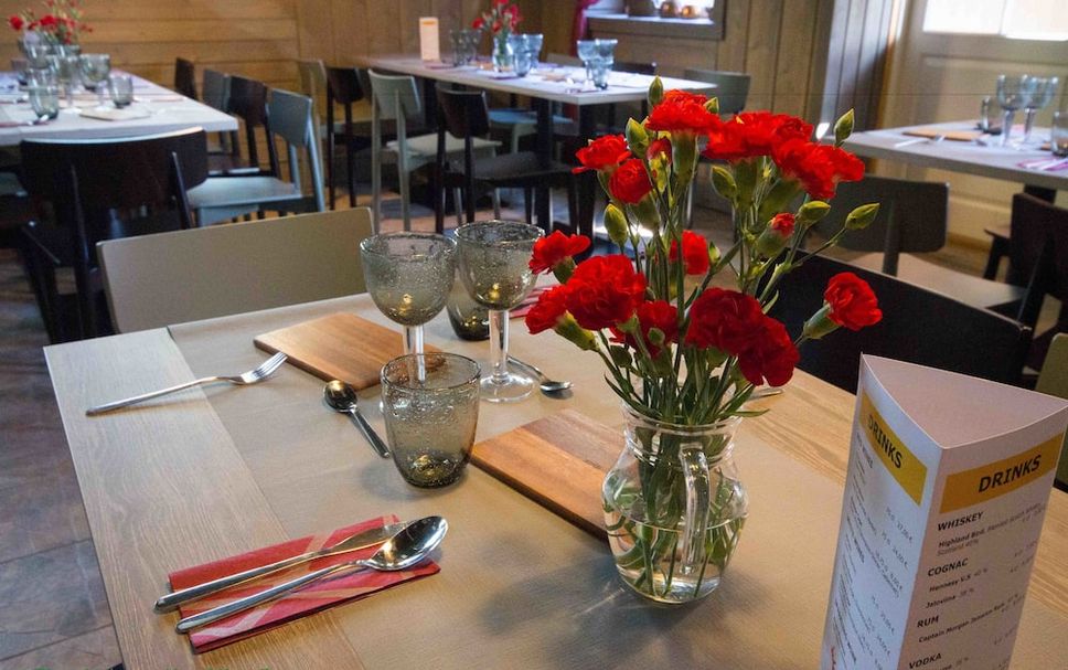 Restaurant Photo