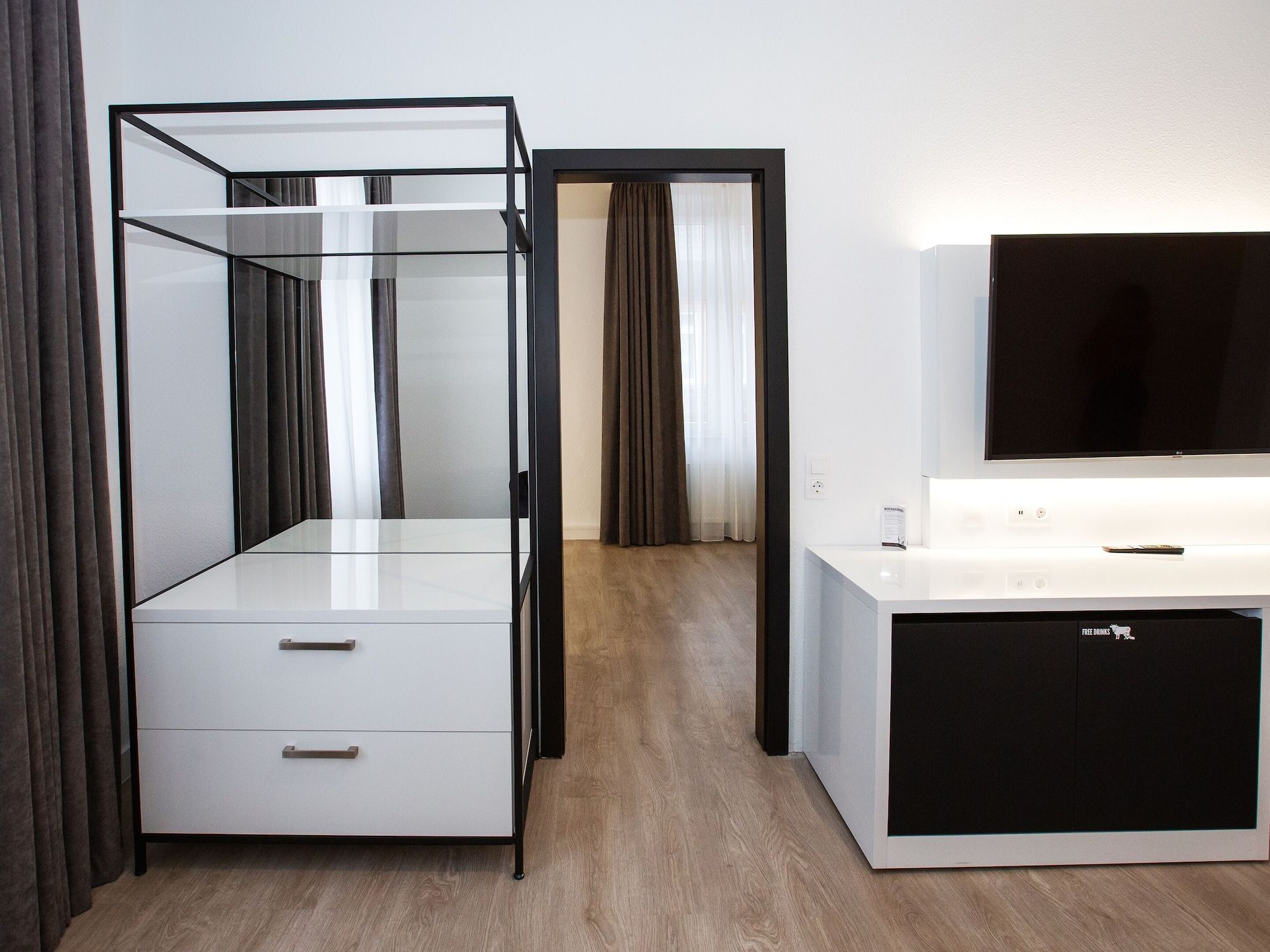 Room amenity
