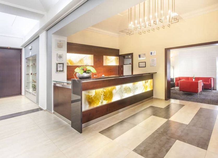 Front desk Photo