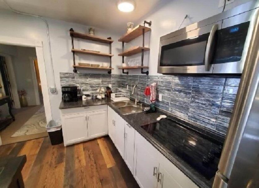 Kitchen Photo