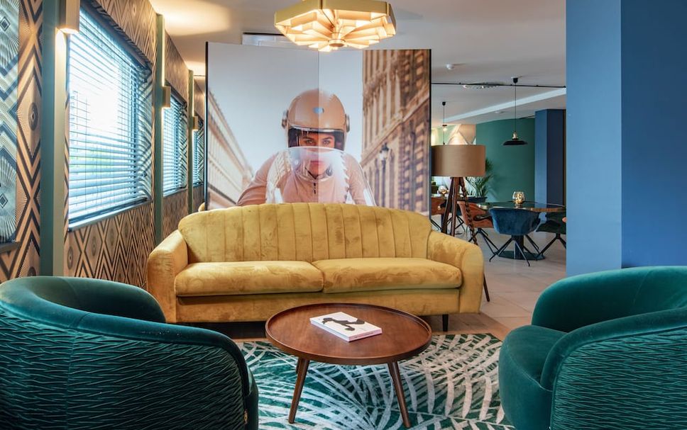 Lounge Photo