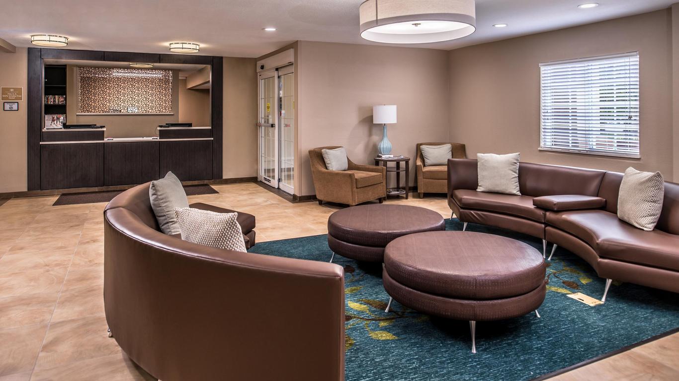 Candlewood Suites Kansas City Speedway, An IHG Hotel