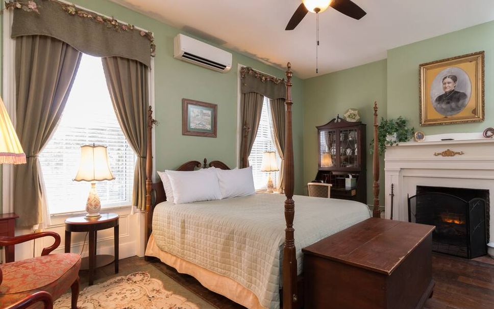 Bedroom Photo