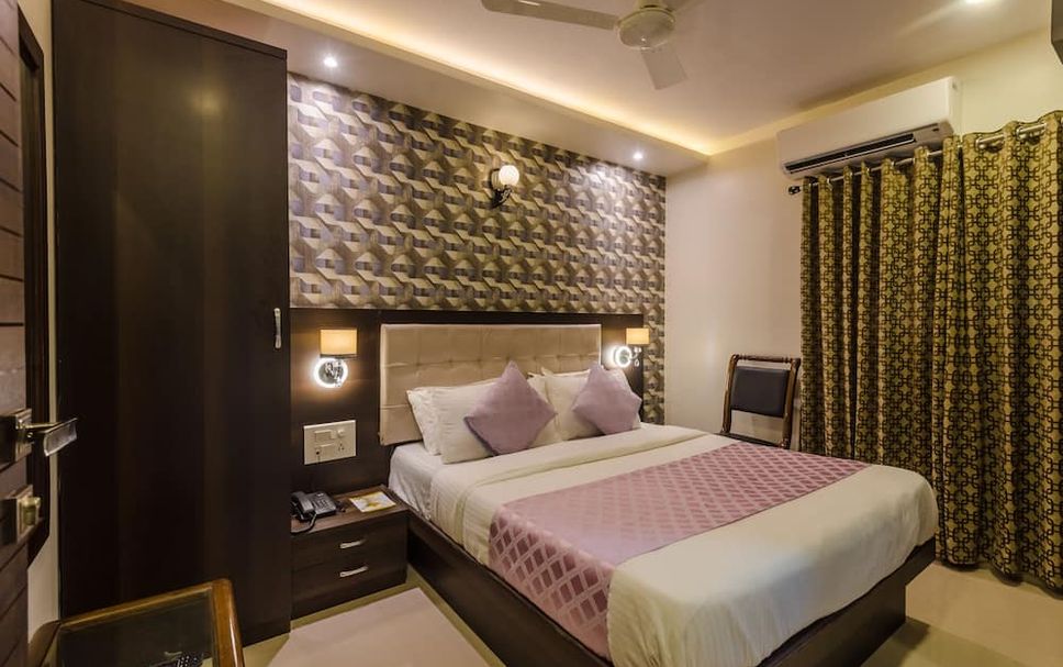 Bedroom Photo