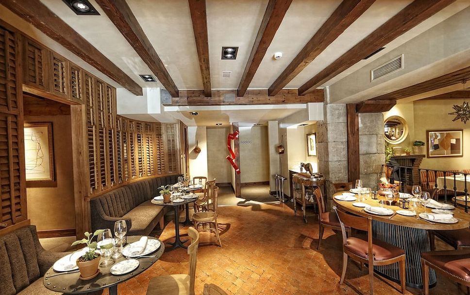 Restaurant Photo