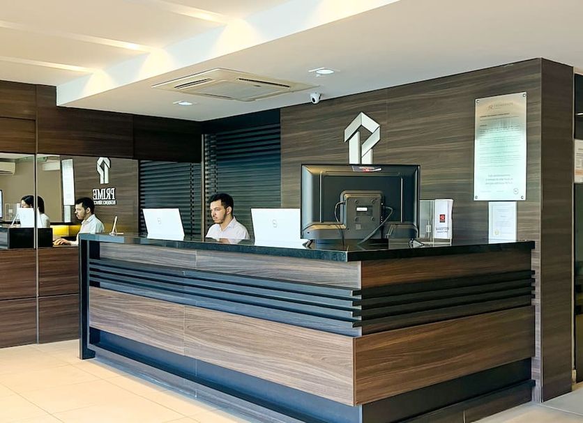 Front desk Photo