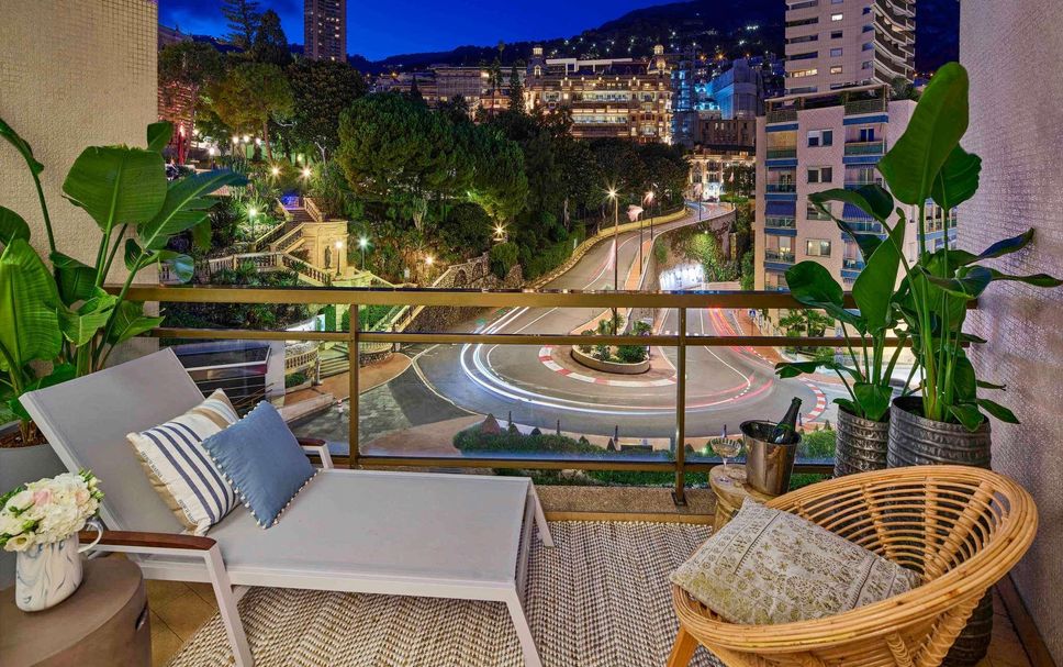 Balcony Photo