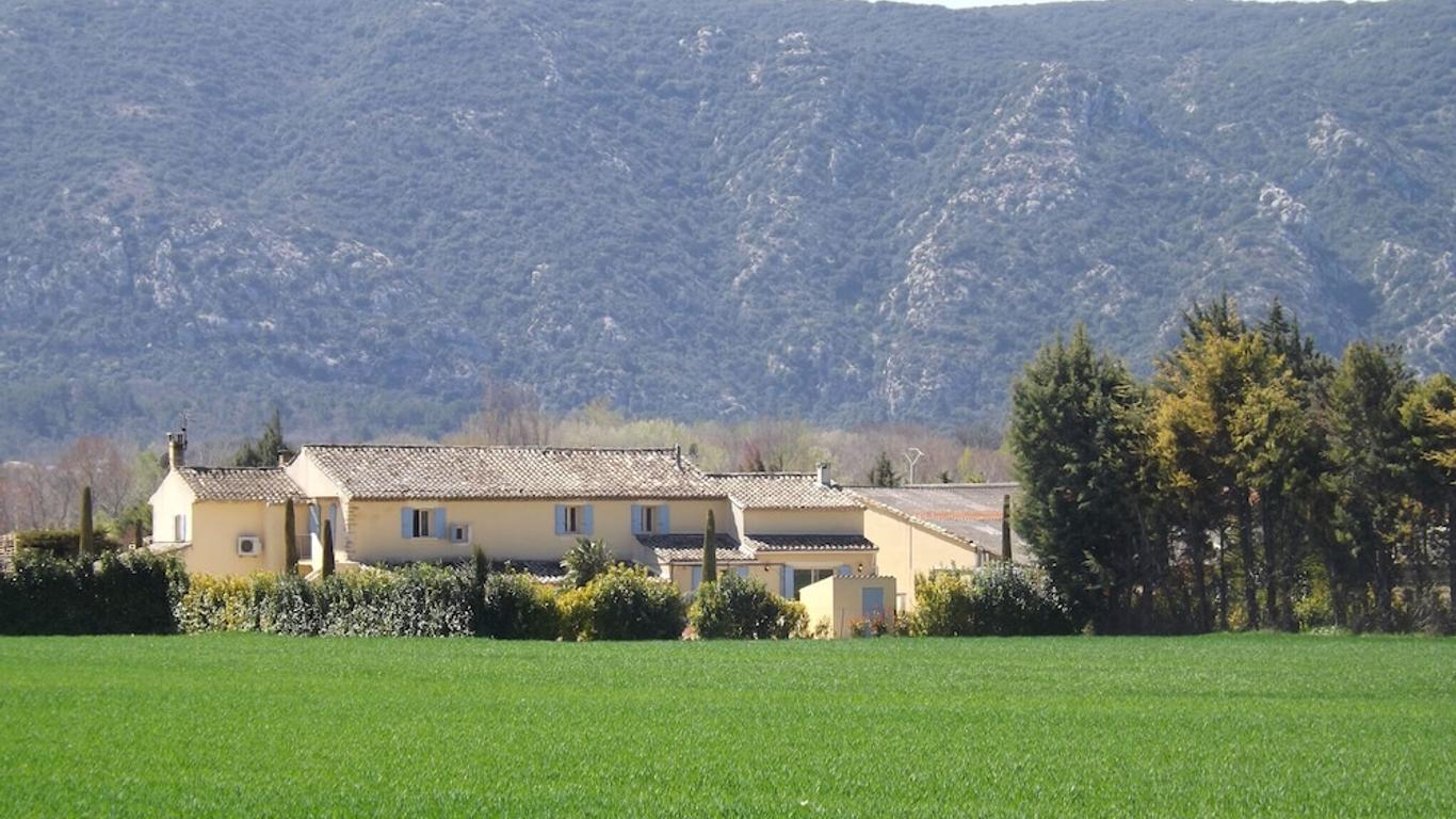 Mas Dansavan Chambres d'Hotes