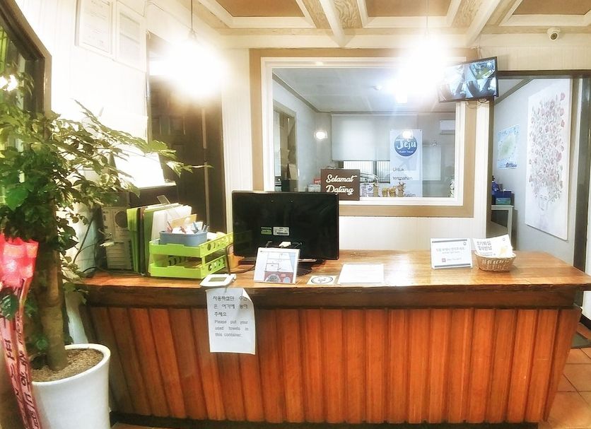 Front desk Photo