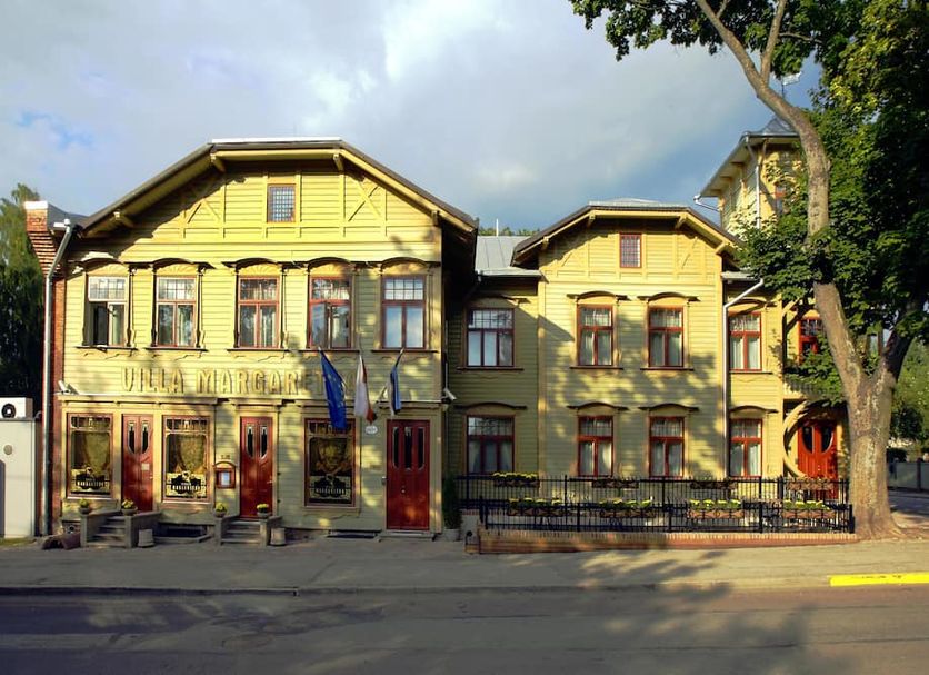 Building Photo
