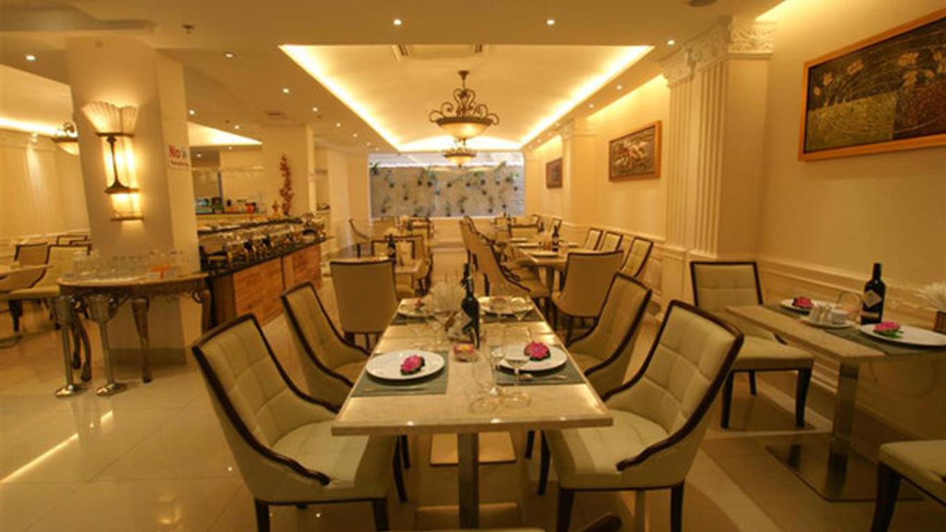 Blue Diamond Hotel