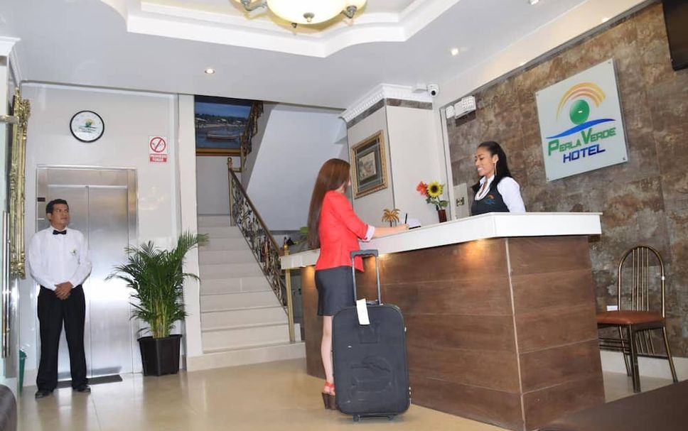 Front desk Photo