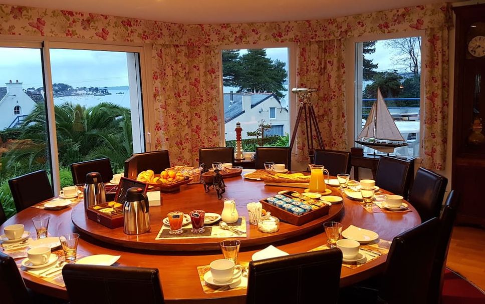 Dining room Photo