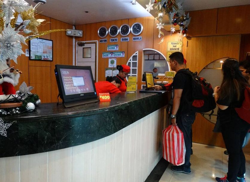 Front desk Photo