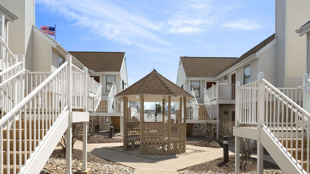 Hawthorn Suites Wyndham Fort Wayne  Fort Wayne  IN  United States