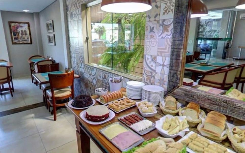 Buffet Photo