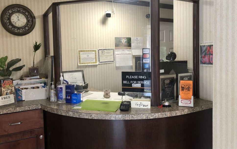 Front desk Photo