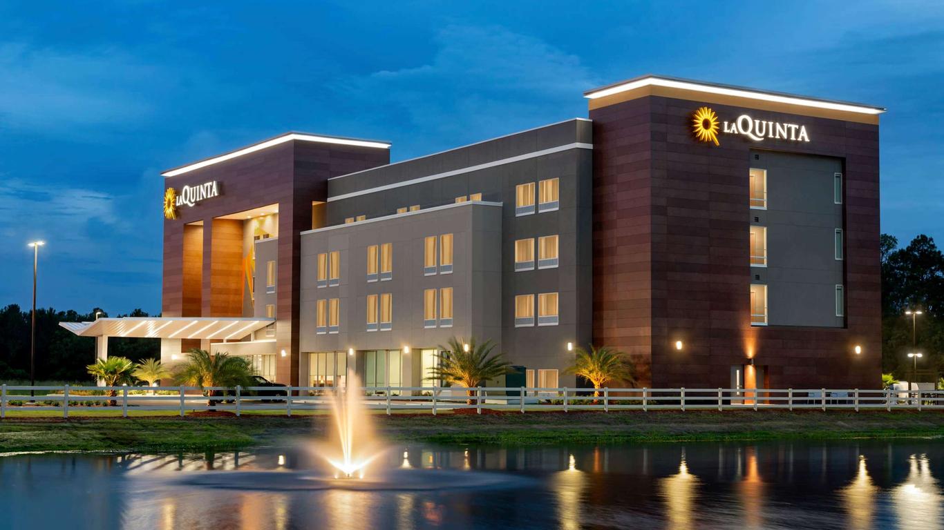 La Quinta Inn & Suites by Wyndham Brunswick/Golden Isles