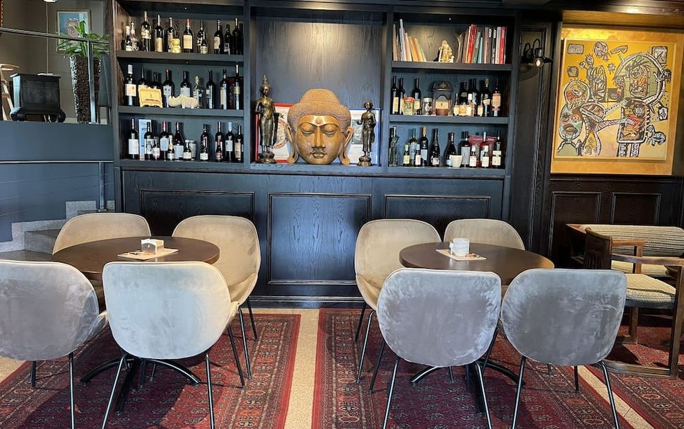 Bar Photo