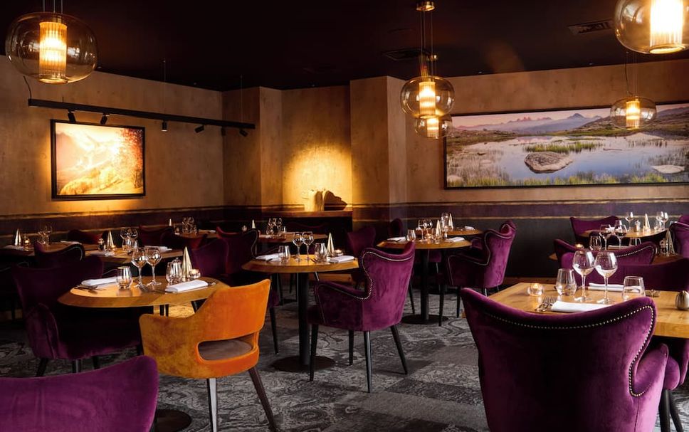 Restaurant Photo