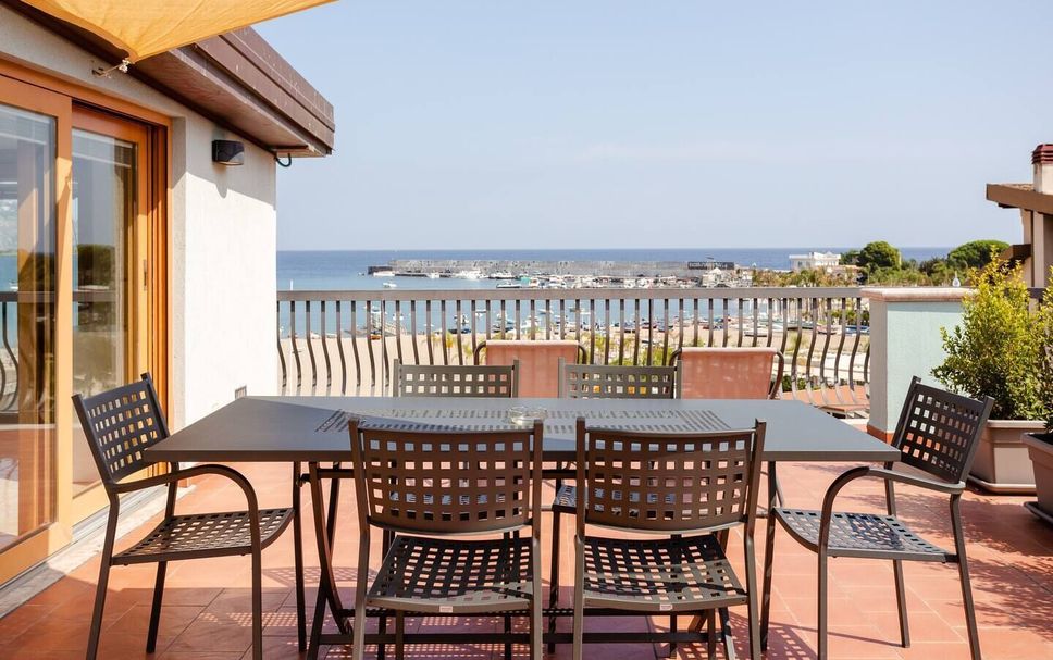 Balcony Photo