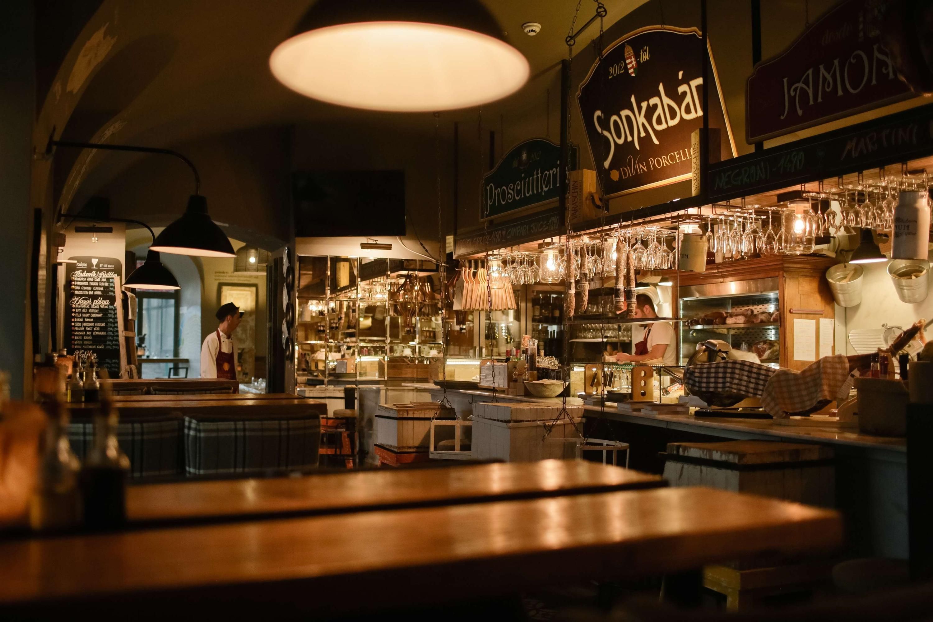 Bar