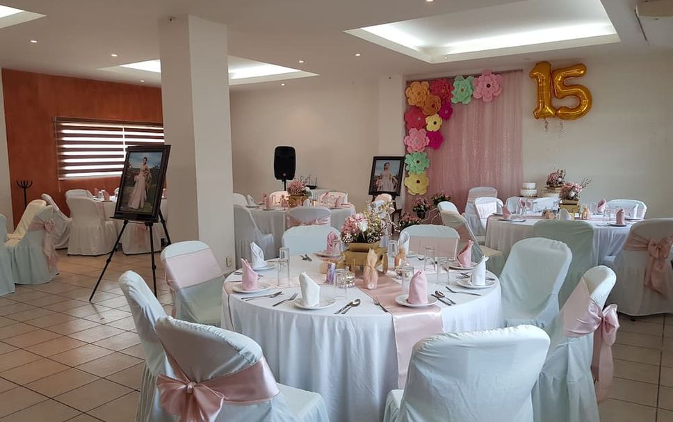 Banquet hall Photo