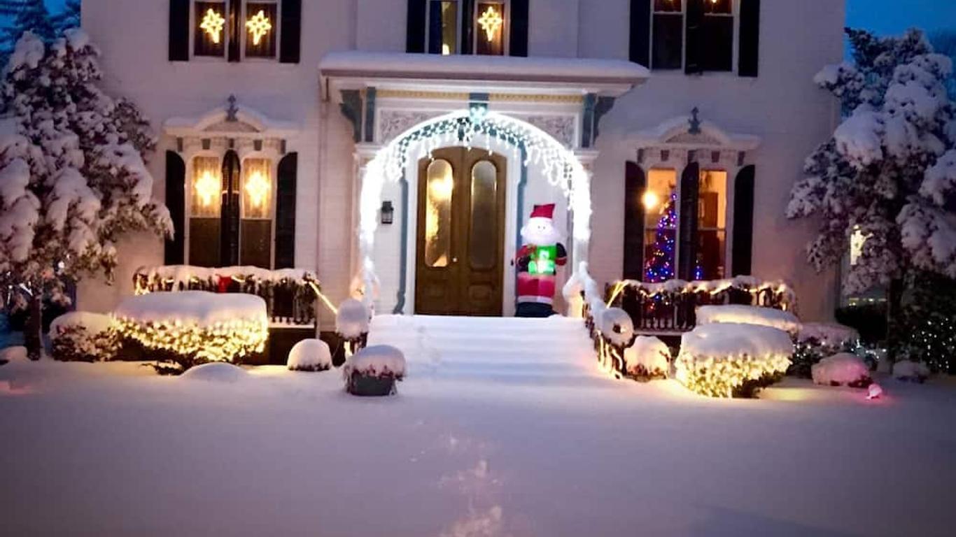 Tillinghast Manor Bed & Brunch