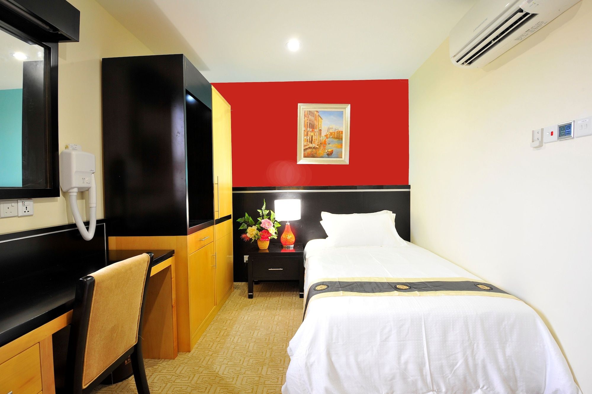 Bedroom