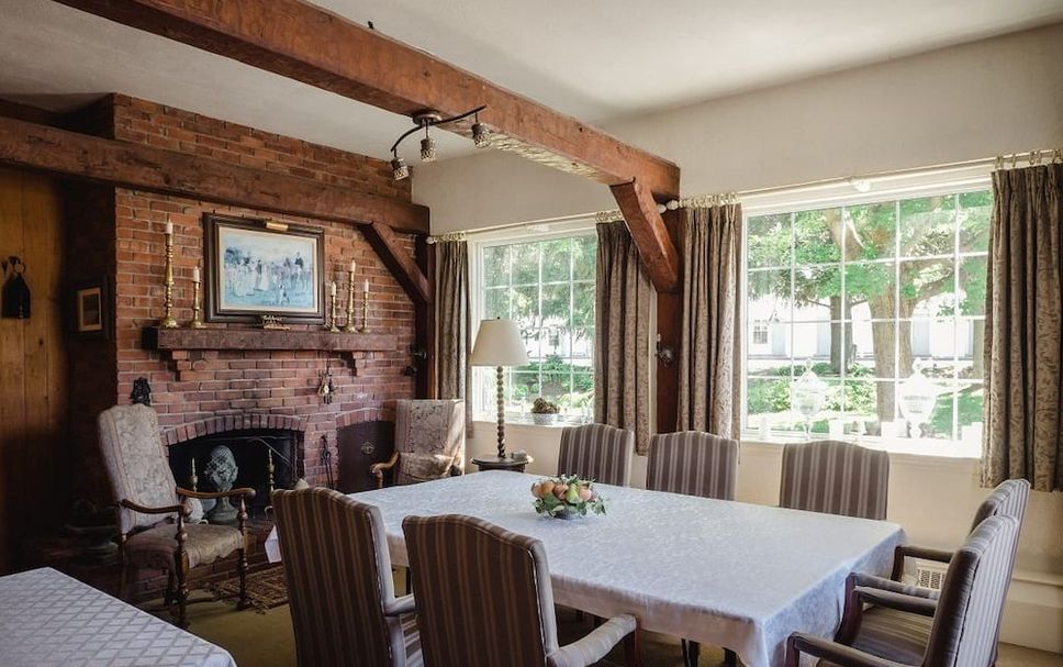 Dining room Photo