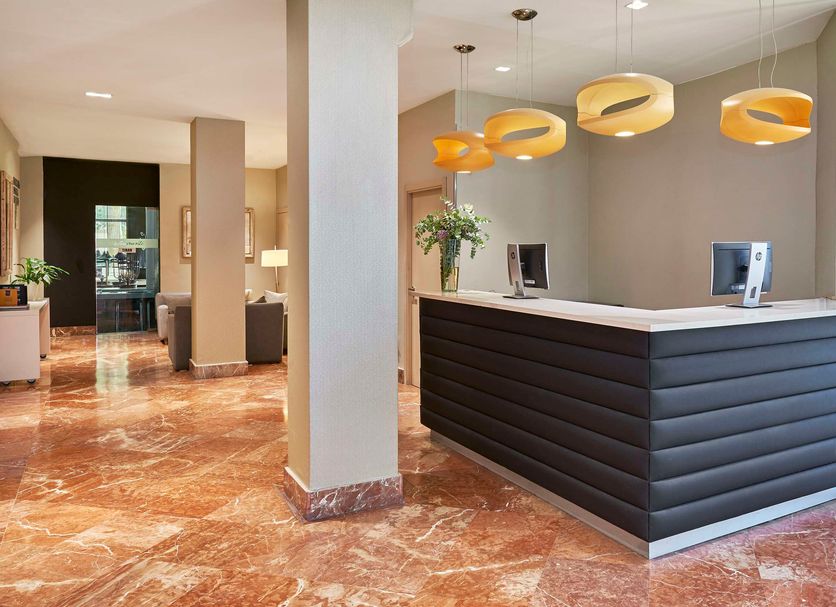Front desk Photo