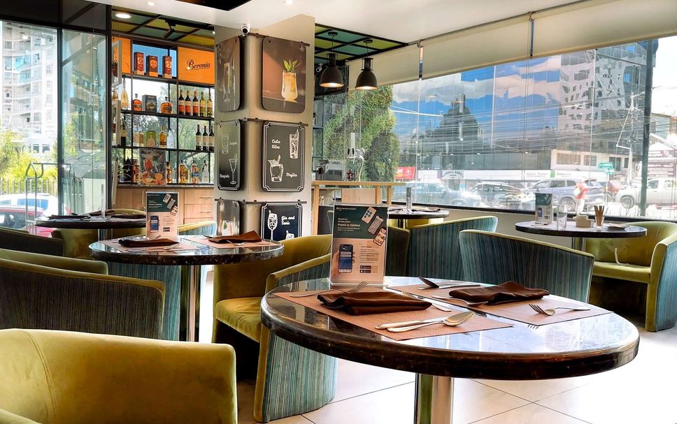 Restaurant Photo
