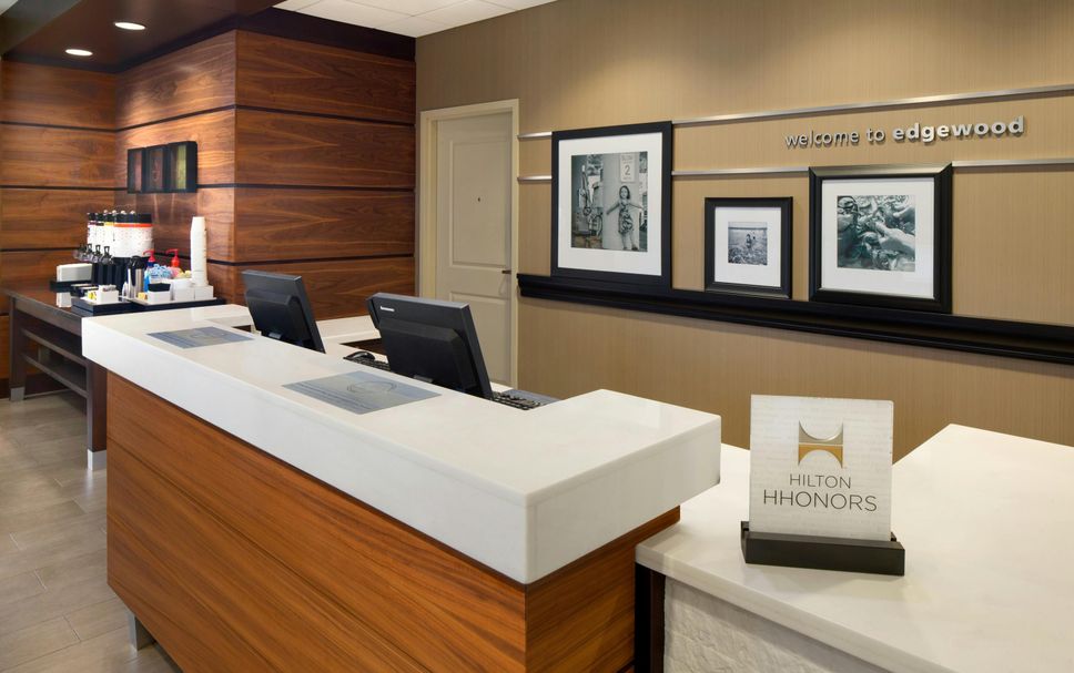 Front desk Photo