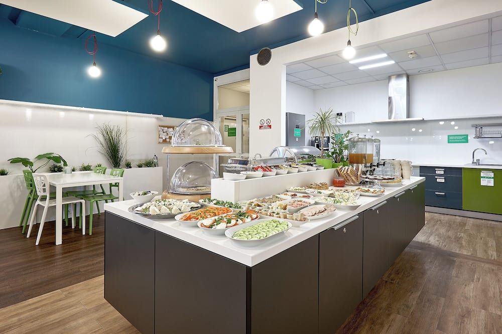 Buffet Photo