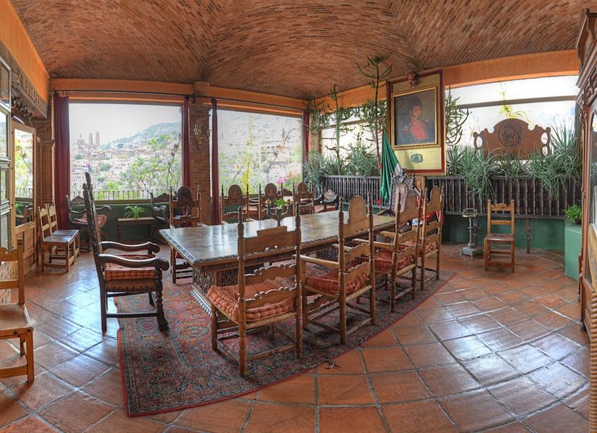 Dining room Photo