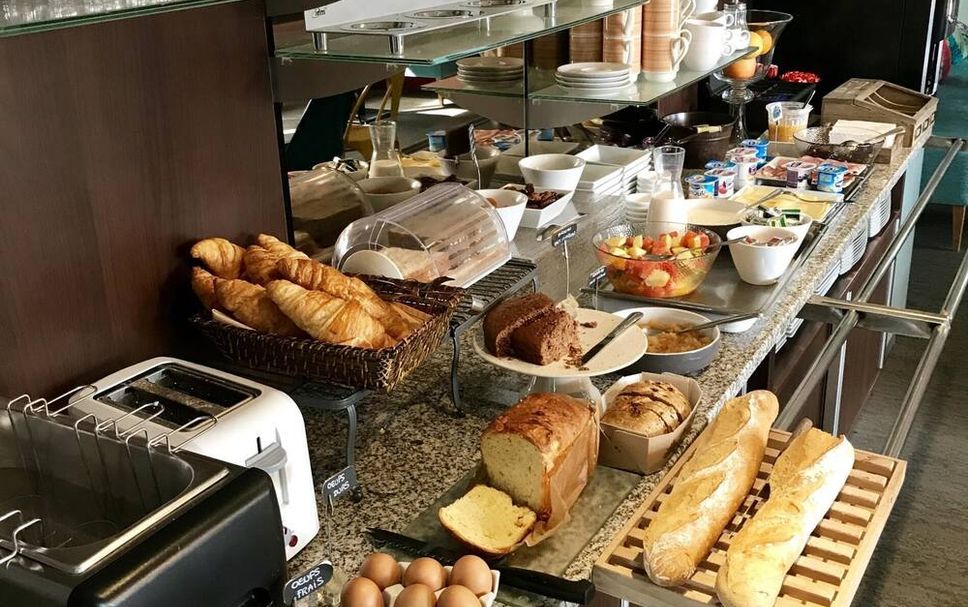 Buffet Photo