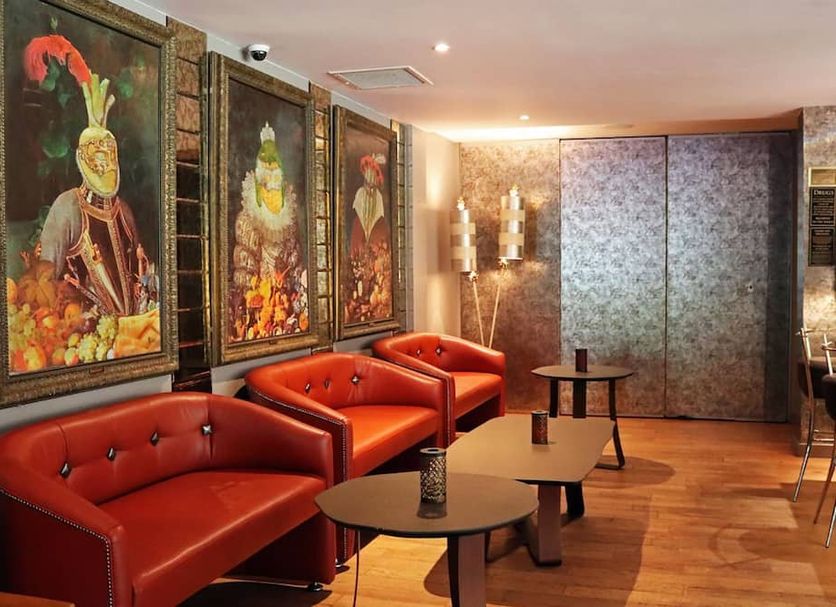 Lounge Photo