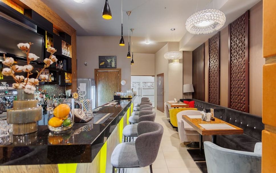 Restaurant Photo