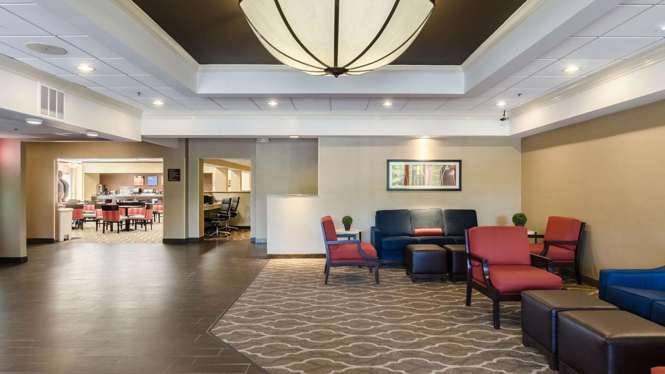 Comfort Inn Randolph - Boston, Randolph | HotelsCombined
